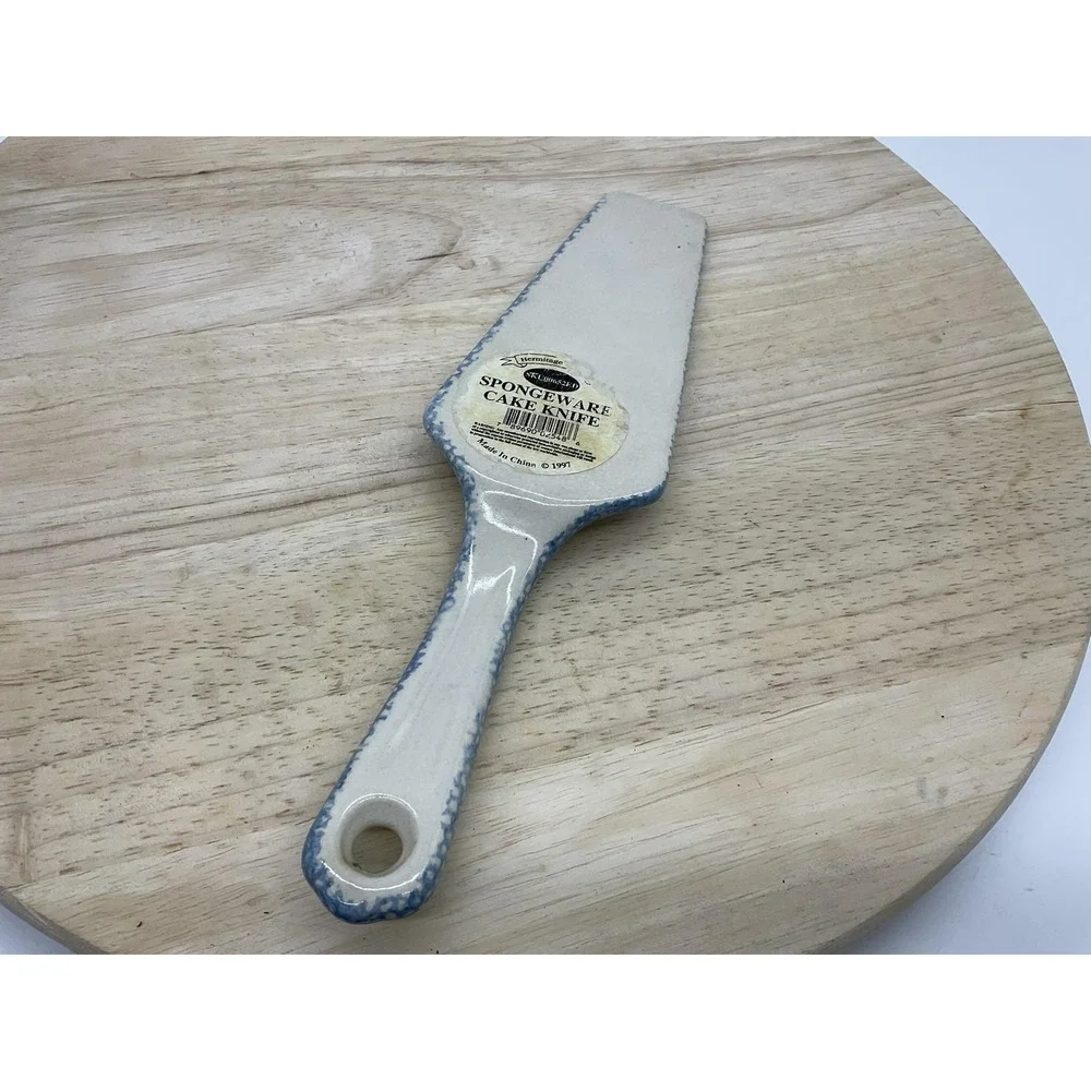 Vintage Hermitage Ceramic Spongeware Cake Server Beige Heart Country